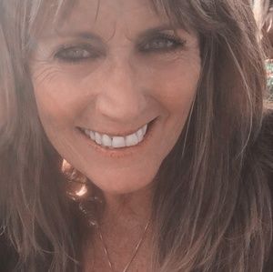 Meet your Posher, Joann